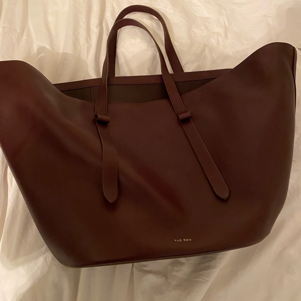 The Row Tote XL - Picture 9 of 11